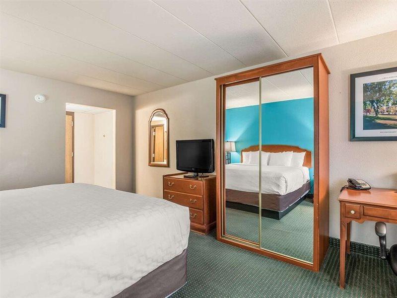 Americinn & Suites By Wyndham Baraboo Event Center Eksteriør bilde