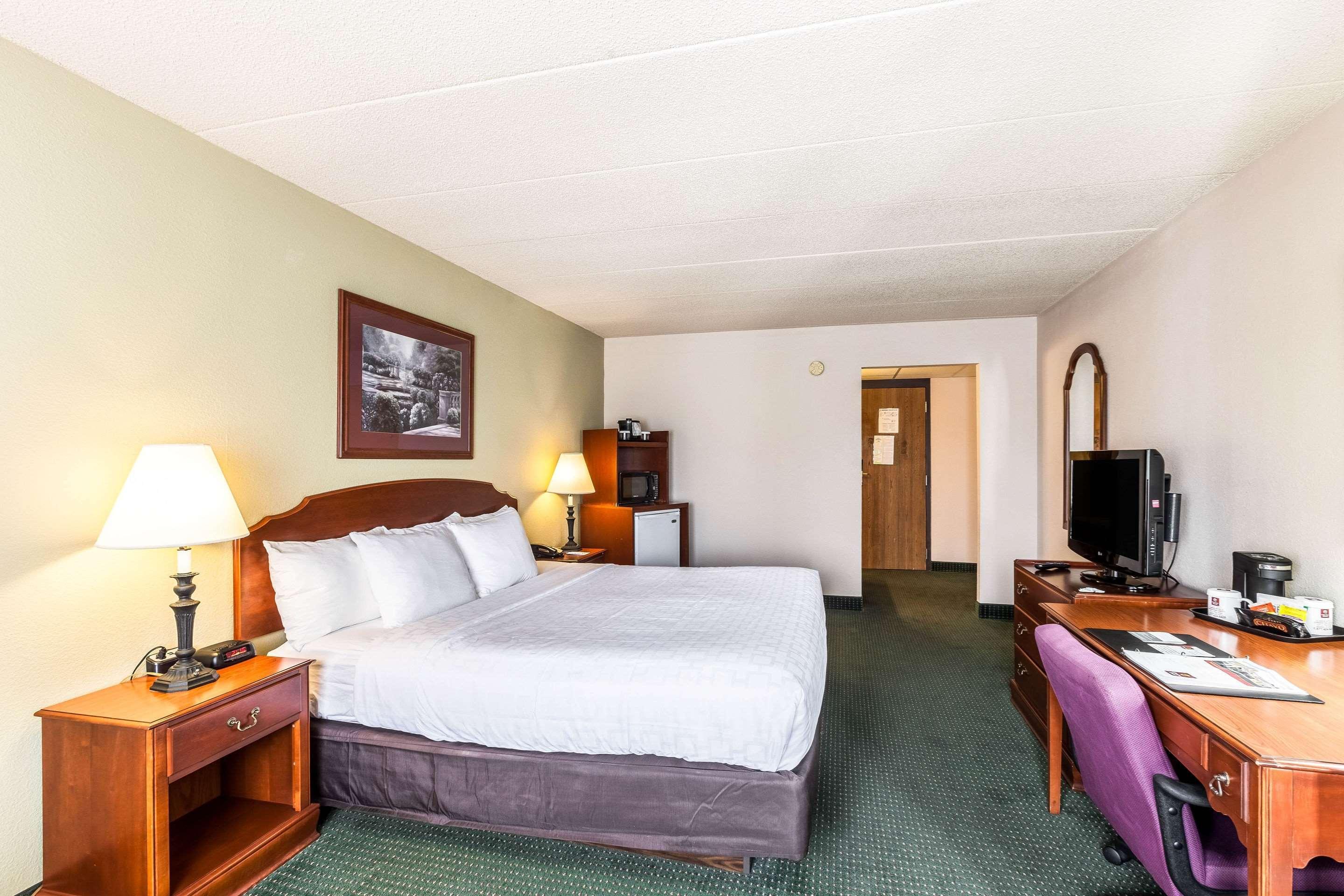 Americinn & Suites By Wyndham Baraboo Event Center Eksteriør bilde