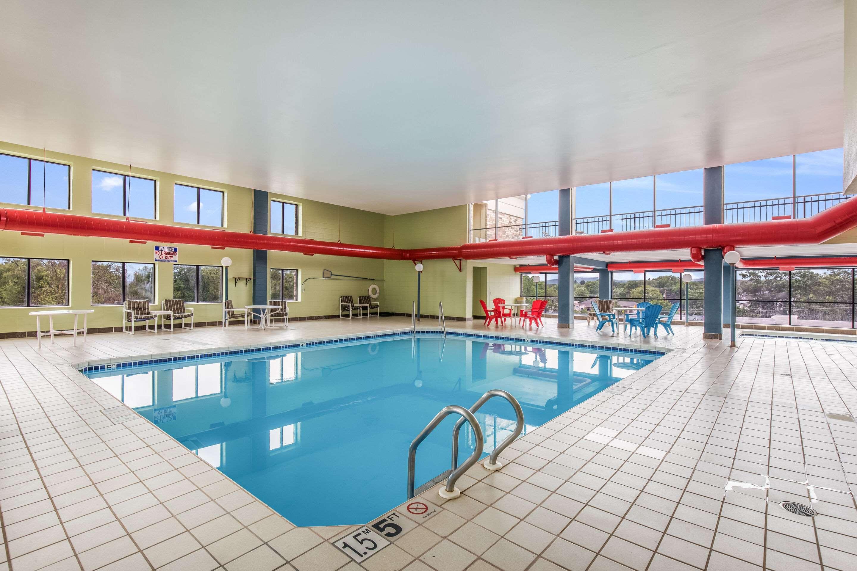 Americinn & Suites By Wyndham Baraboo Event Center Eksteriør bilde