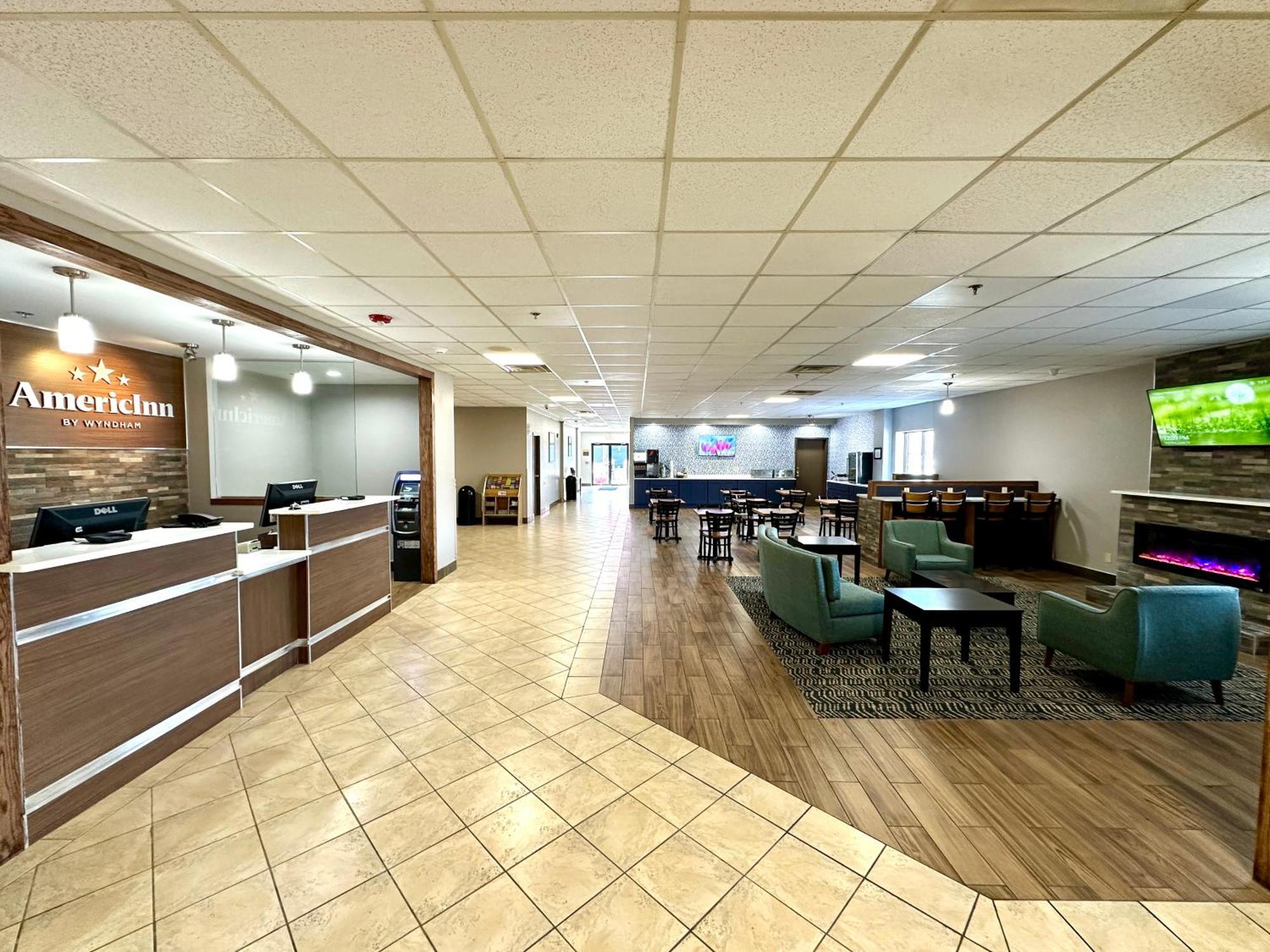 Americinn & Suites By Wyndham Baraboo Event Center Eksteriør bilde