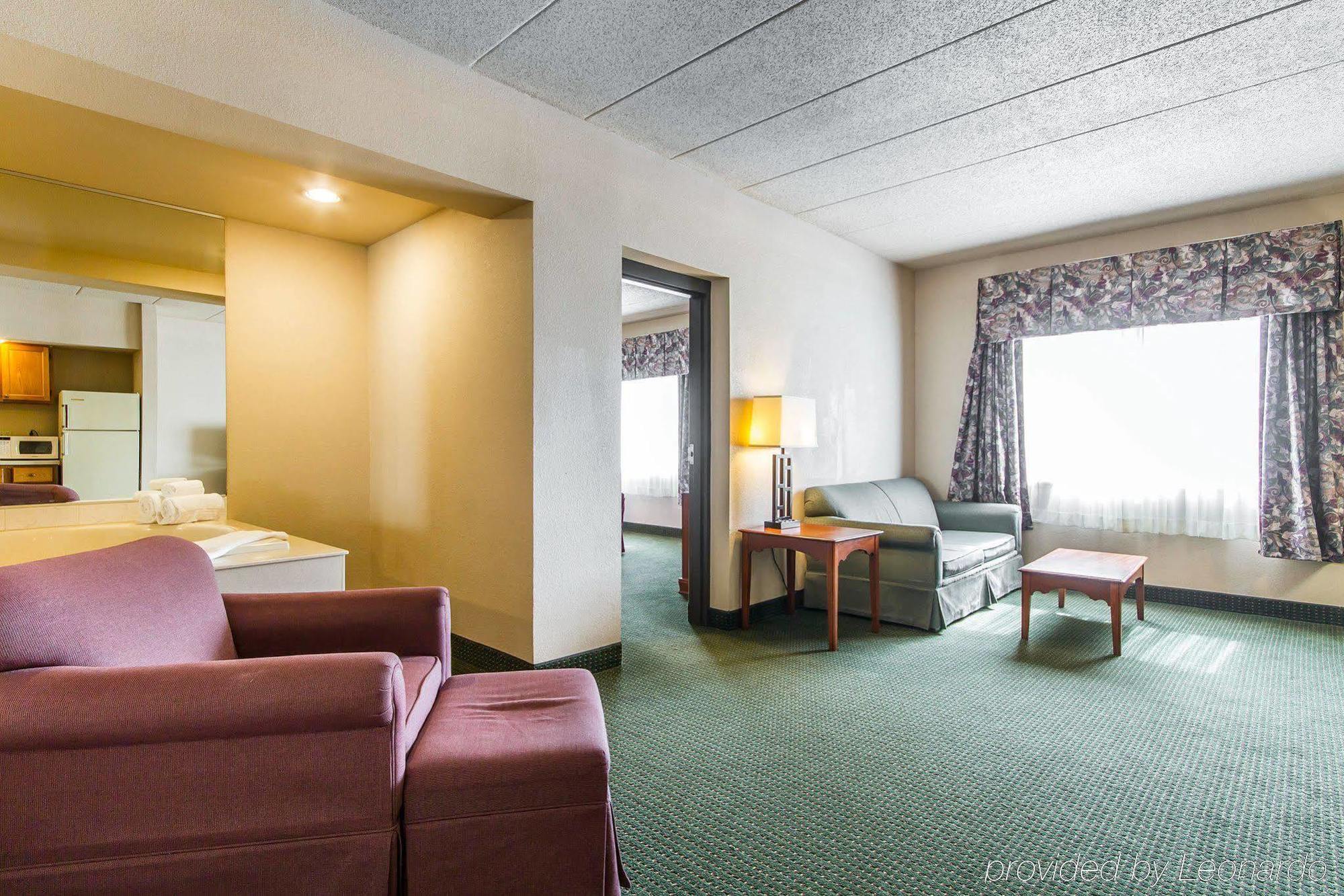 Americinn & Suites By Wyndham Baraboo Event Center Eksteriør bilde