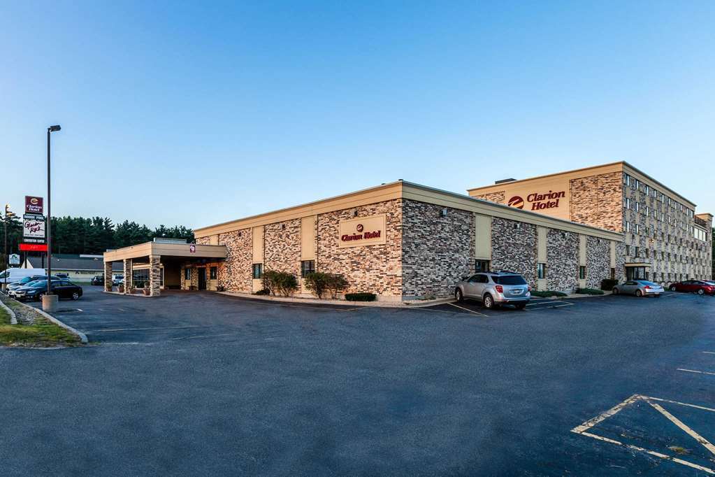 Americinn & Suites By Wyndham Baraboo Event Center Eksteriør bilde